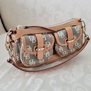 Small Dooney & Bourke shoulder bag